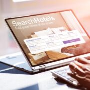 Otel Rezervasyon Sistemleri Karşılaştırması