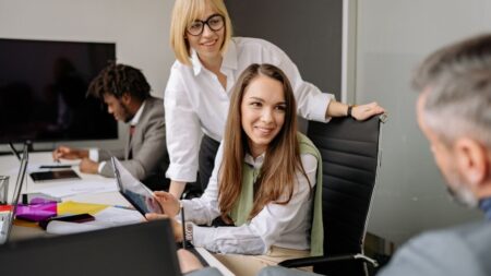 Dijital İK Dönüşümü: Personel Yönetiminde Hata Payını Sıfıra İndirmenin 7 Yolu